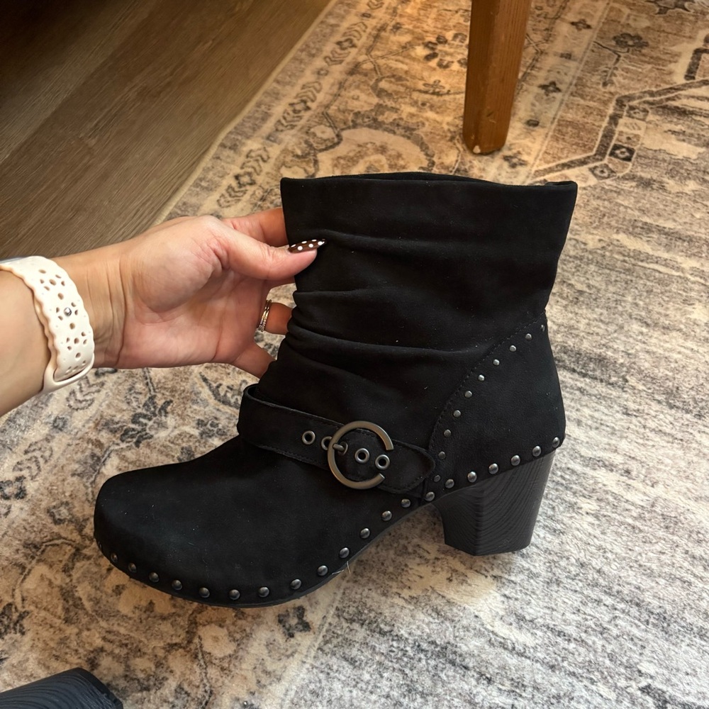 DANSKO boots NIKITA BLACK SUEDE ANKLE BOOT PULL ON CLOG BOOTIES 42